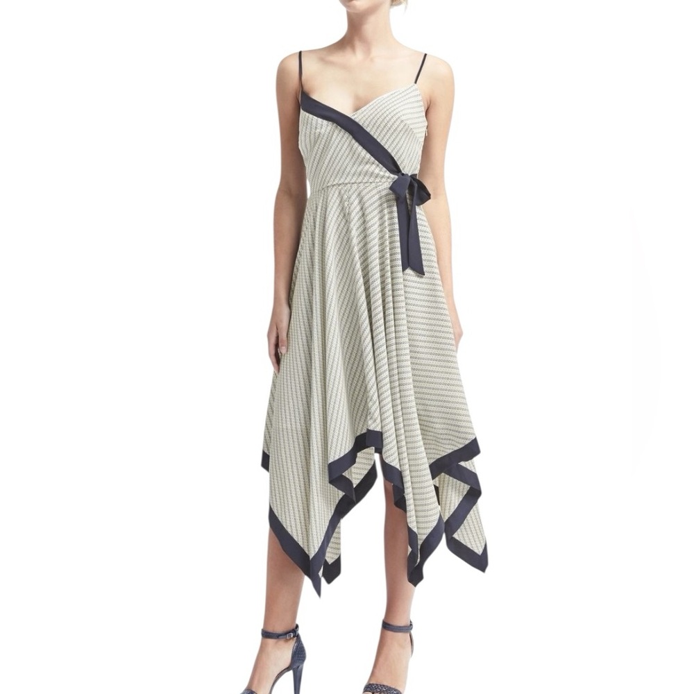 Banana Republic Handkerchief Striped Dress in Navy and Cream size 6 New Petite